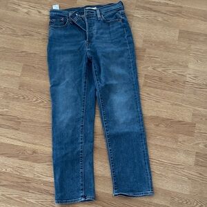 Levi's Women's Straight Leg Jeans in Classic Blue